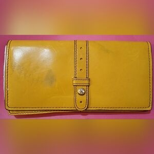 - Hobo Sunflower Light Weight Leather Wallet